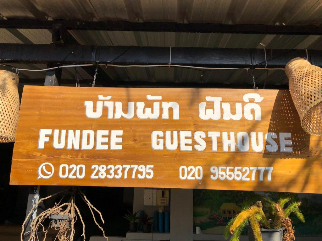 Certificat, premi, rètol o un altre document de Fundee Guesthouse