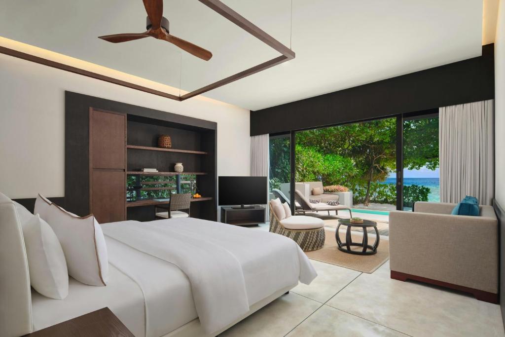 The Westin Maldives Miriandhoo Resort - View 29