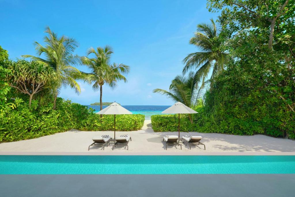 The Westin Maldives Miriandhoo Resort - View 42