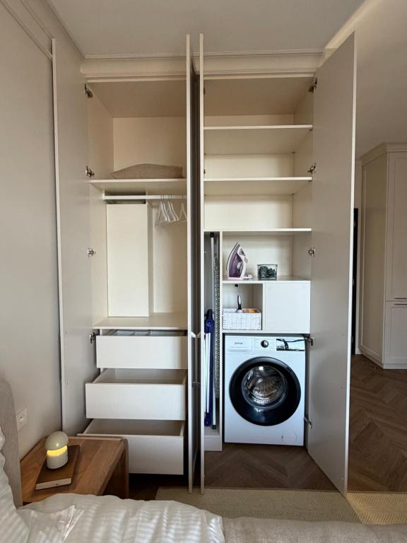 FID B' Home - Studio Élégance Haussmannienne – photo 21