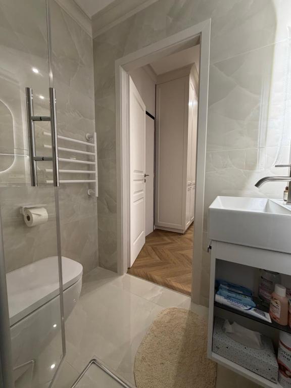 FID B' Home - Studio Élégance Haussmannienne – photo 23