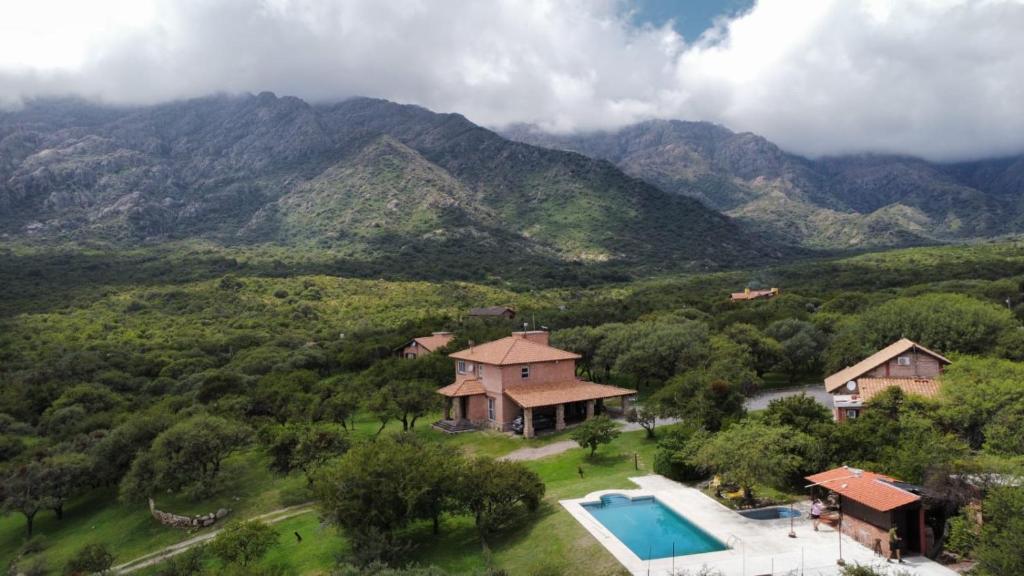 Cabañas de Montaña San Miguel