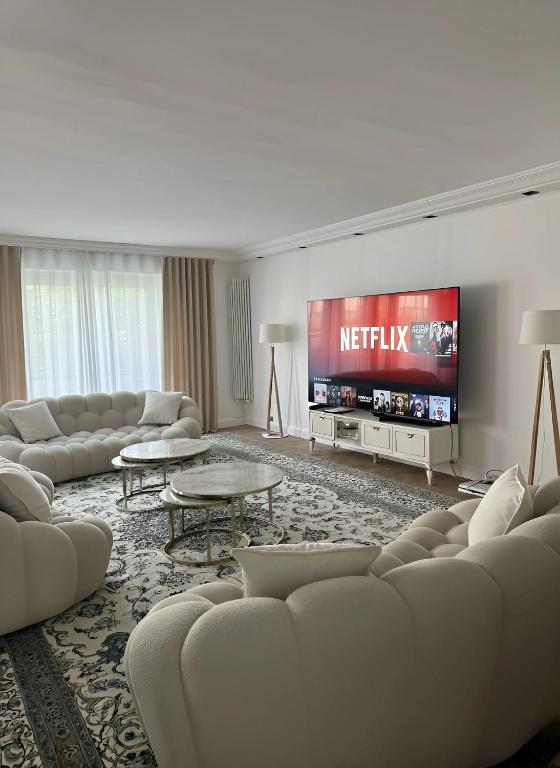 Arc de Triomphe - Prestigious 3BR - Terrace