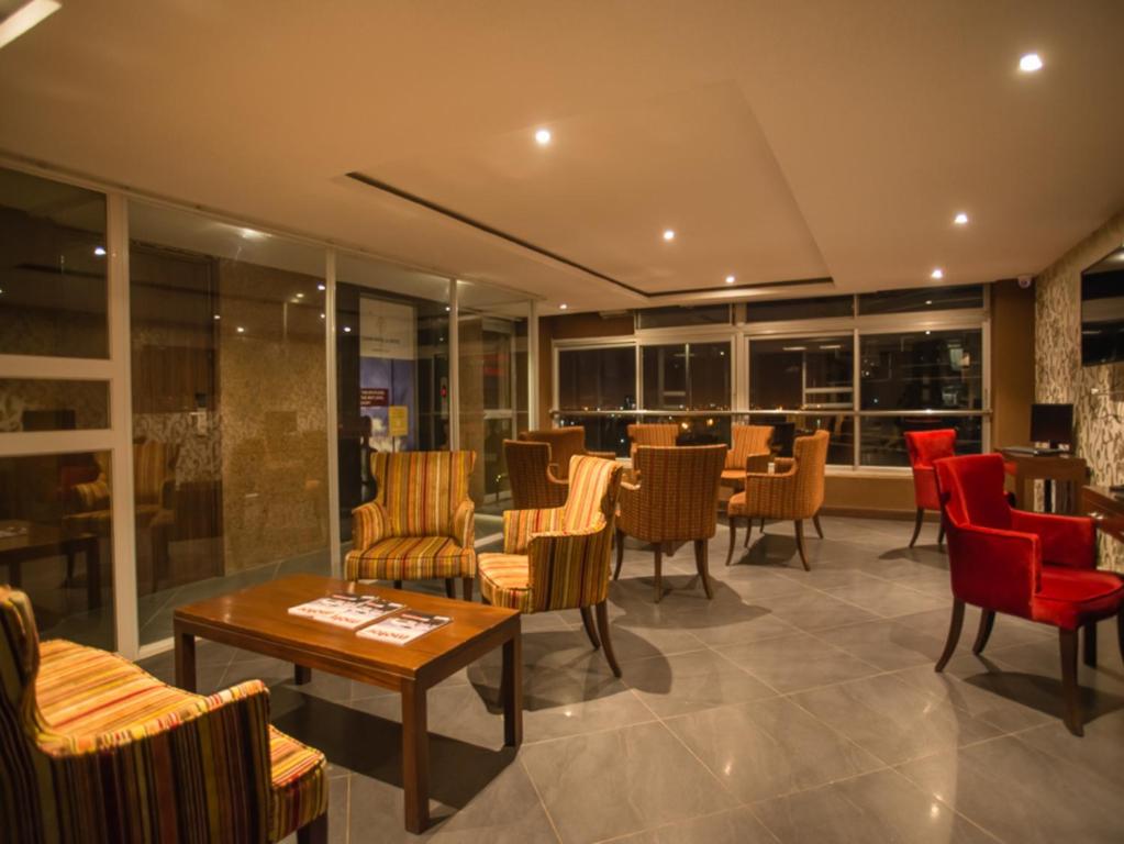 Posezení v ubytování Cloud Hotel & Suites