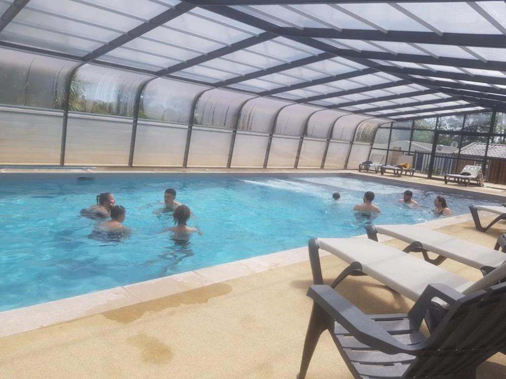 Camping 3 étoiles - Piscine - ccbfeif