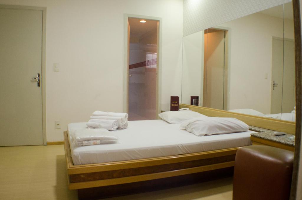  Hotel Hostal (Adults Only)