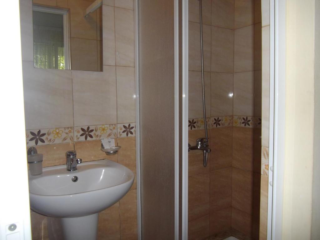 Koupelna v ubytování Sakutski House