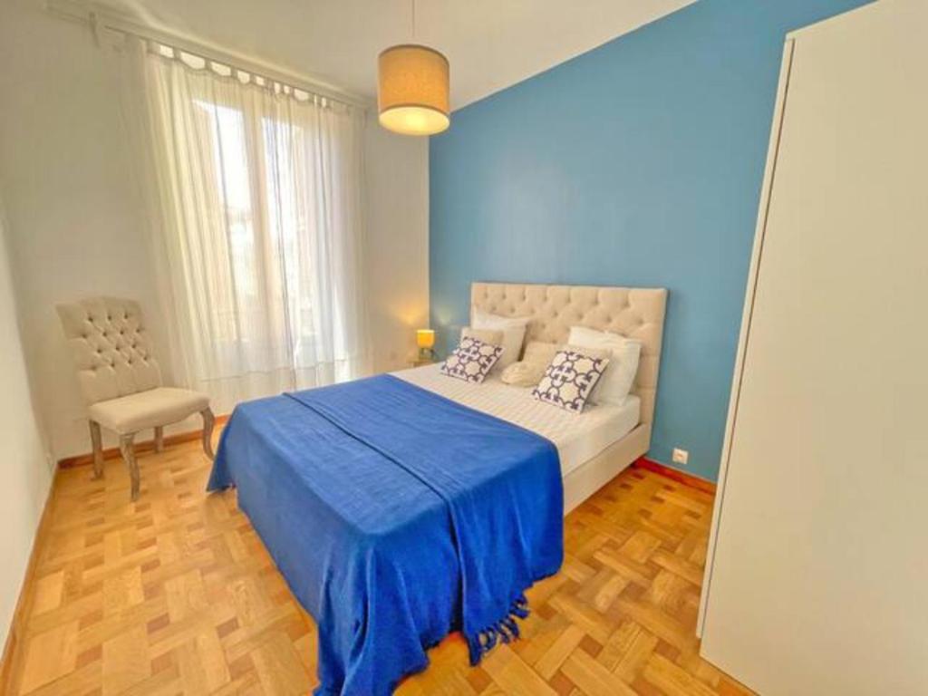CARRAS appartement plein de charme climatisé à 3 min de la plage,1min tram