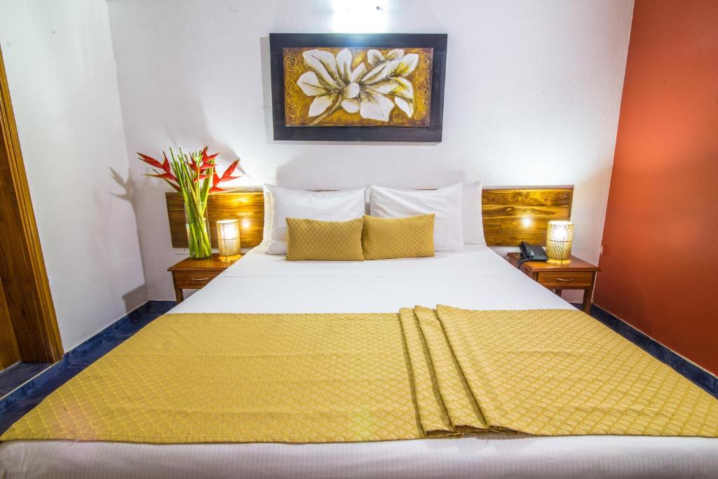 Postel nebo postele na pokoji v ubytování Hotel 3 Banderas