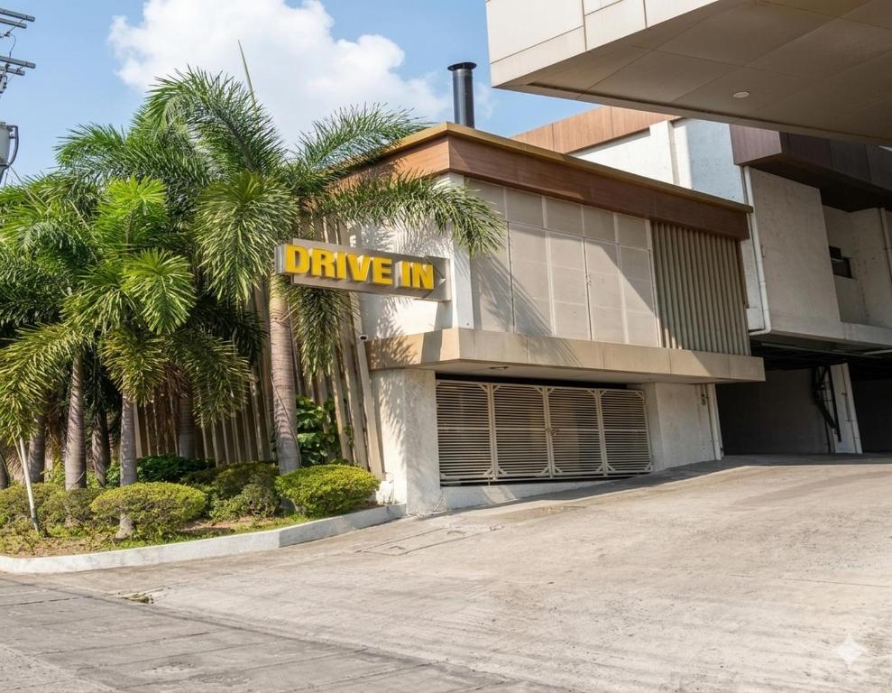 Gallery image of Collection O Drive Inn Motel in Pampang