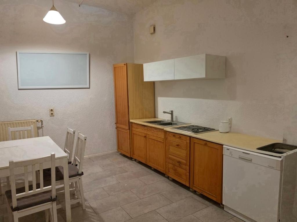 Work & Stay Apartments in Trebur-Astheim - 四卧室公寓
