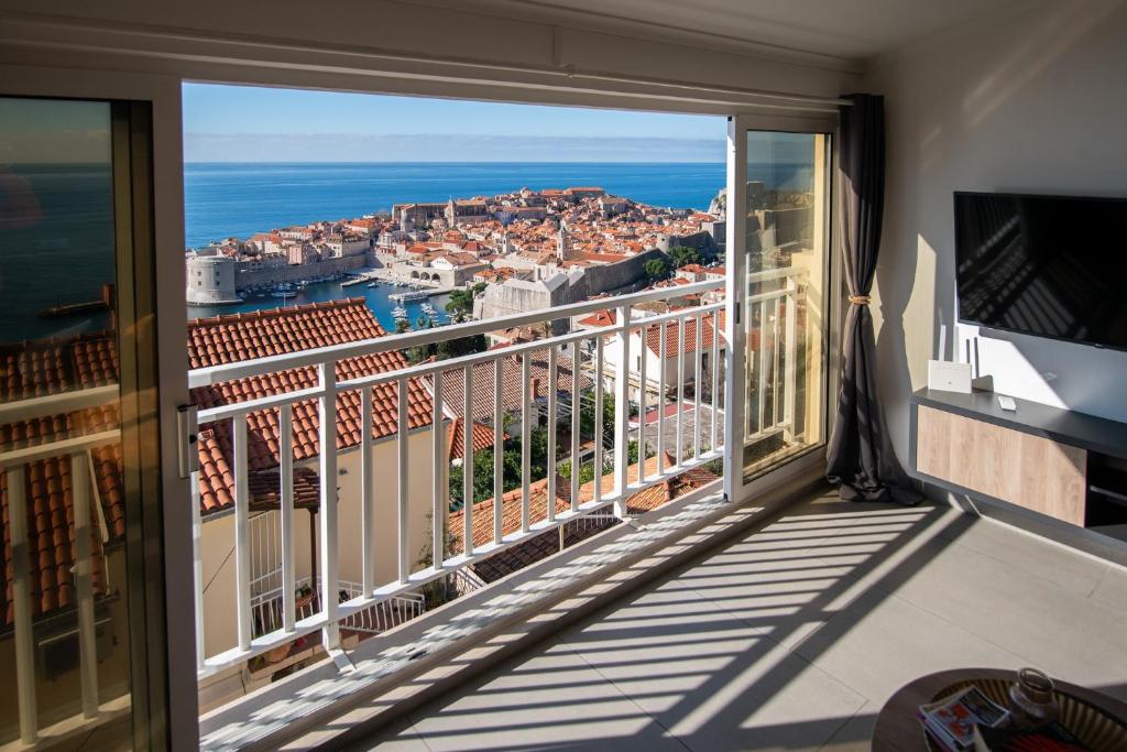 ADRIATIC VIEW APARTMENT by DuHomes