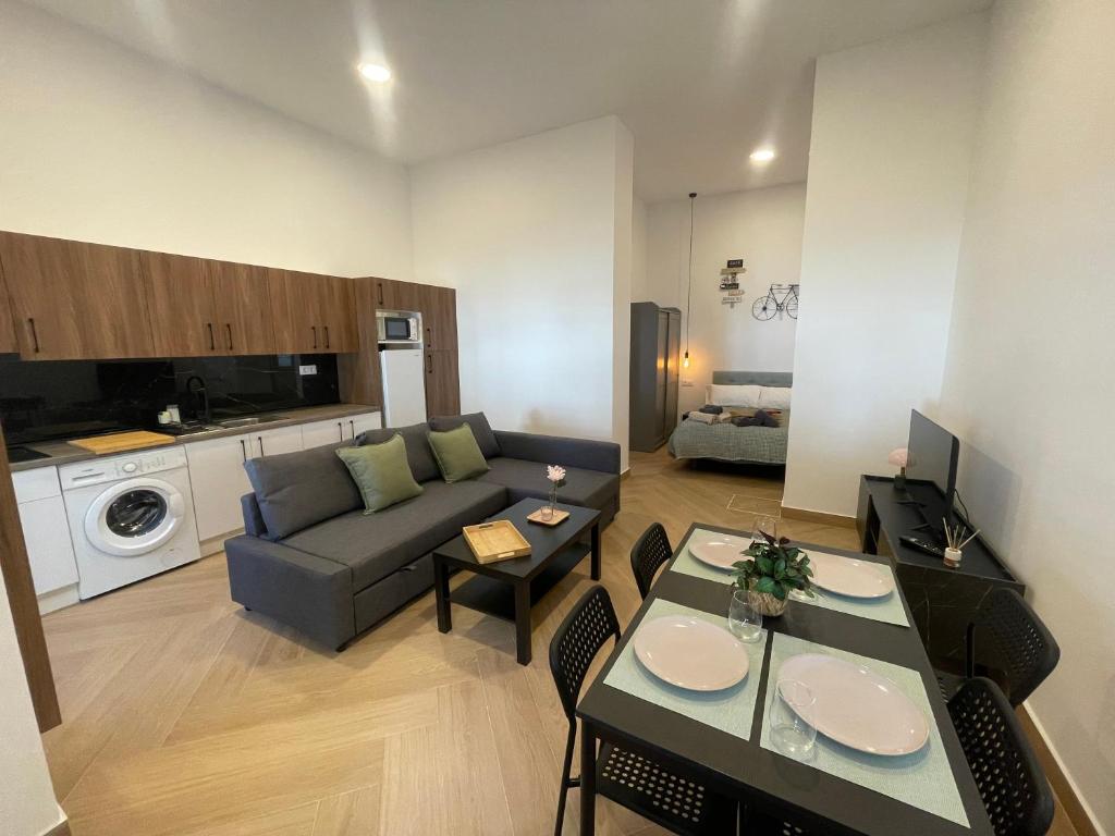 Esther Suite Home
