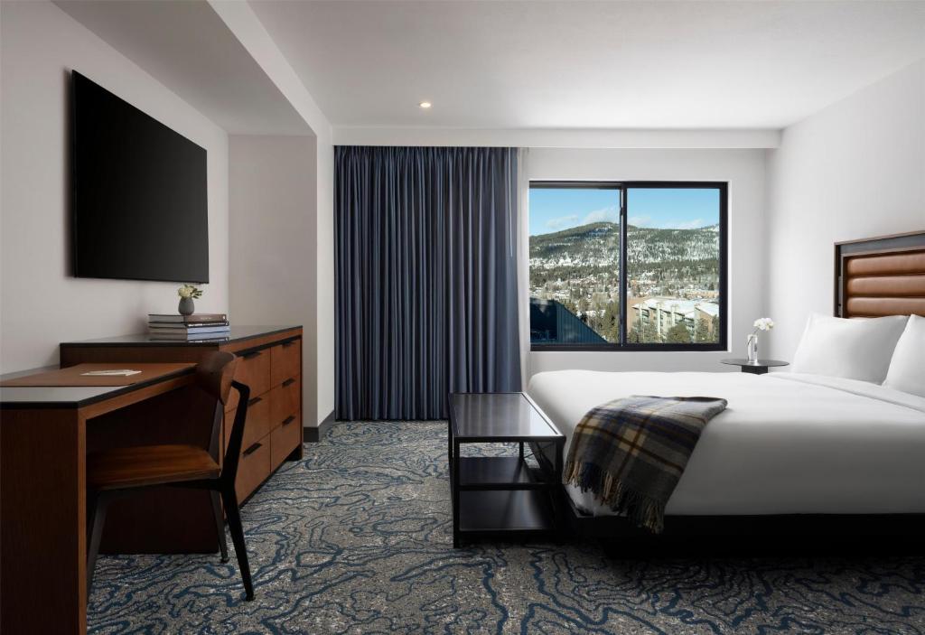 Hotel Alpenrock Breckenridge, Curio Collection by Hilton - 