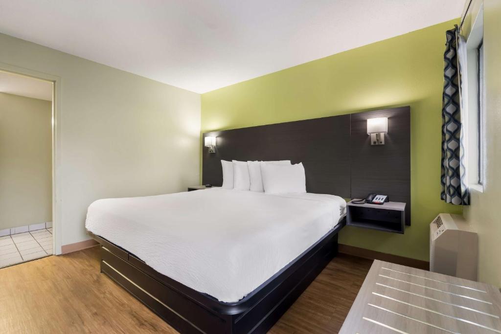 SureStay Hotel by Best Western Columbus Downtown photo