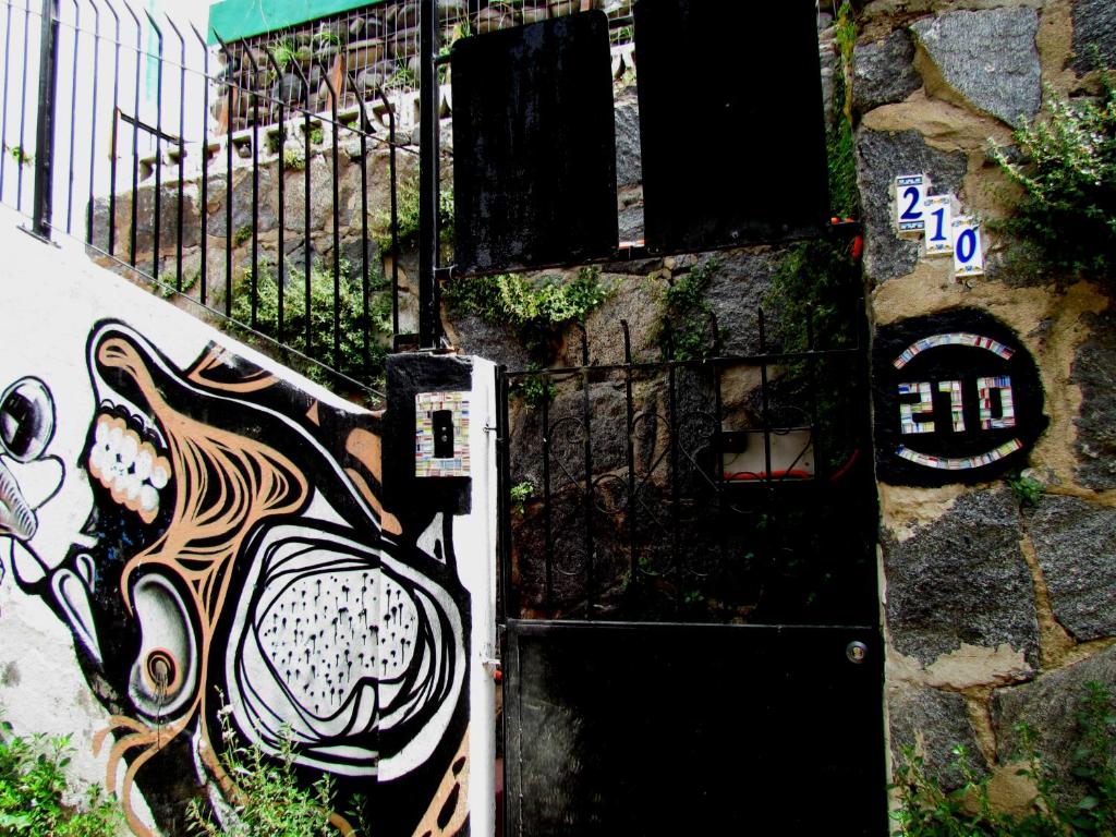 Fotografie z fotogalerie ubytování La Casa Azul Hostel v destinaci Valparaíso