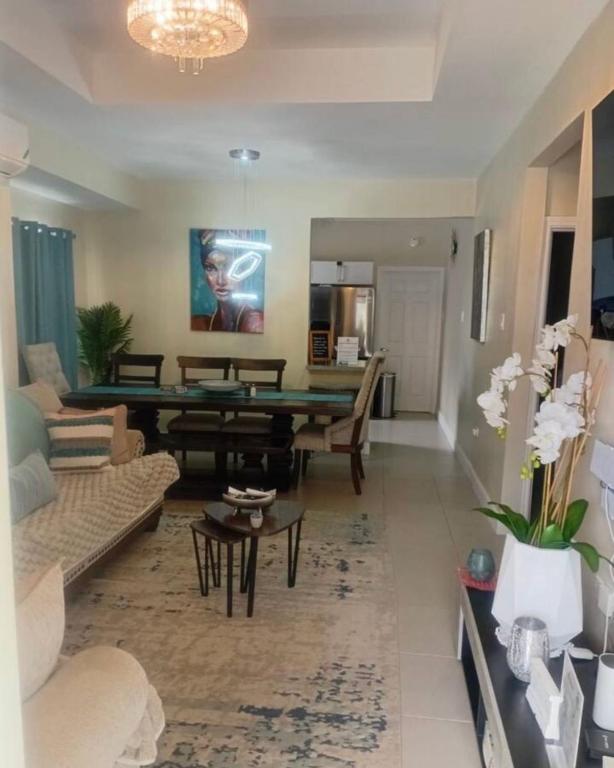 Natty’s Cozy Beach house in Hanover Jamaica