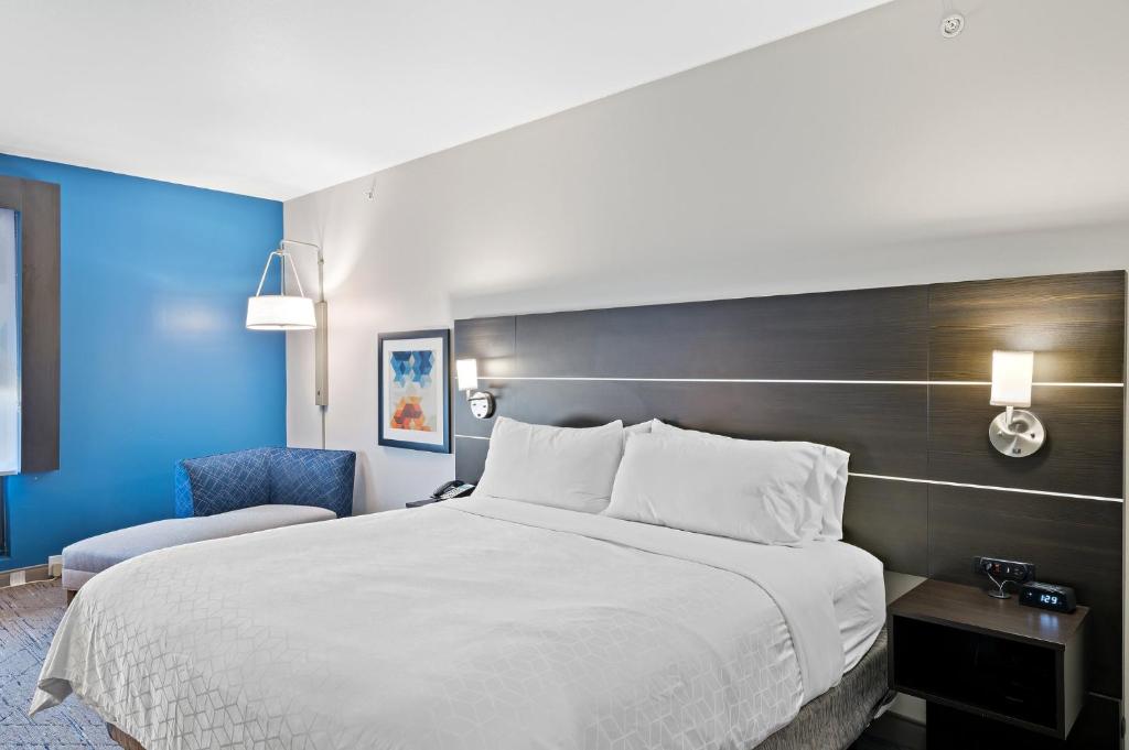 Holiday Inn Express & Suites White Hall by IHG - Habitación Estándar King