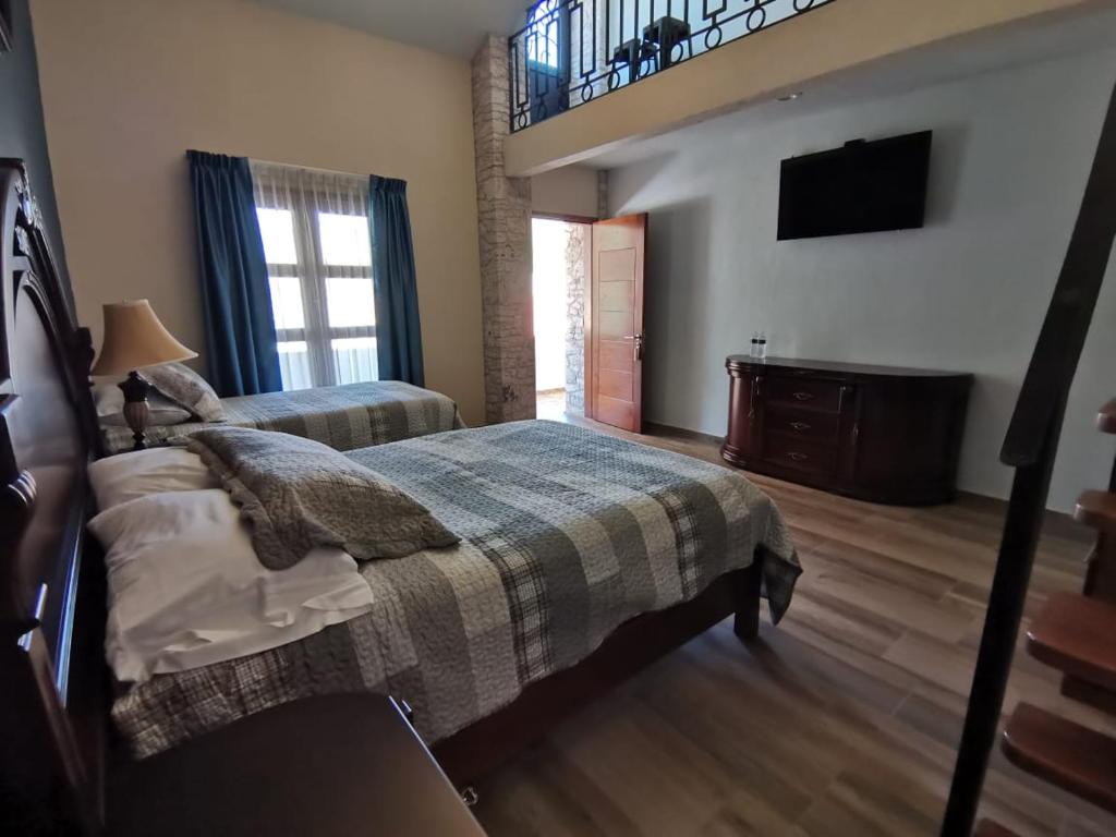 Mirador Johya Hotel - Habitación Familiar Con Balcón