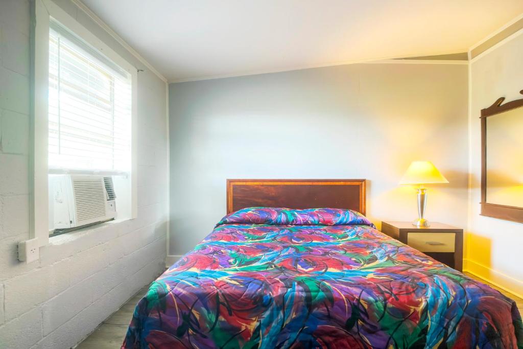 Bama Motel Mobile I-65 & US-90 - Lit Queen-Size, Non-Fumeur