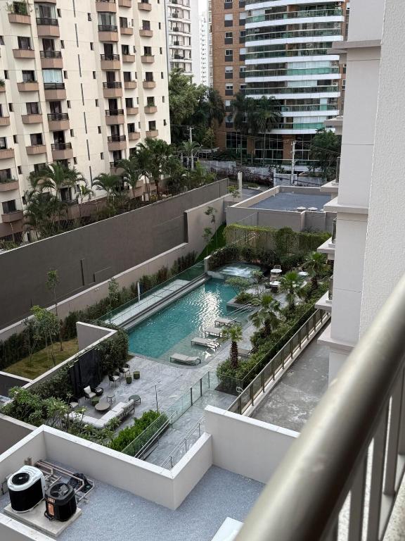 an overhead view of a swimming pool on a building at Maison Perdizes 506 - Até 6 pessoas - Allianz Parque in São Paulo