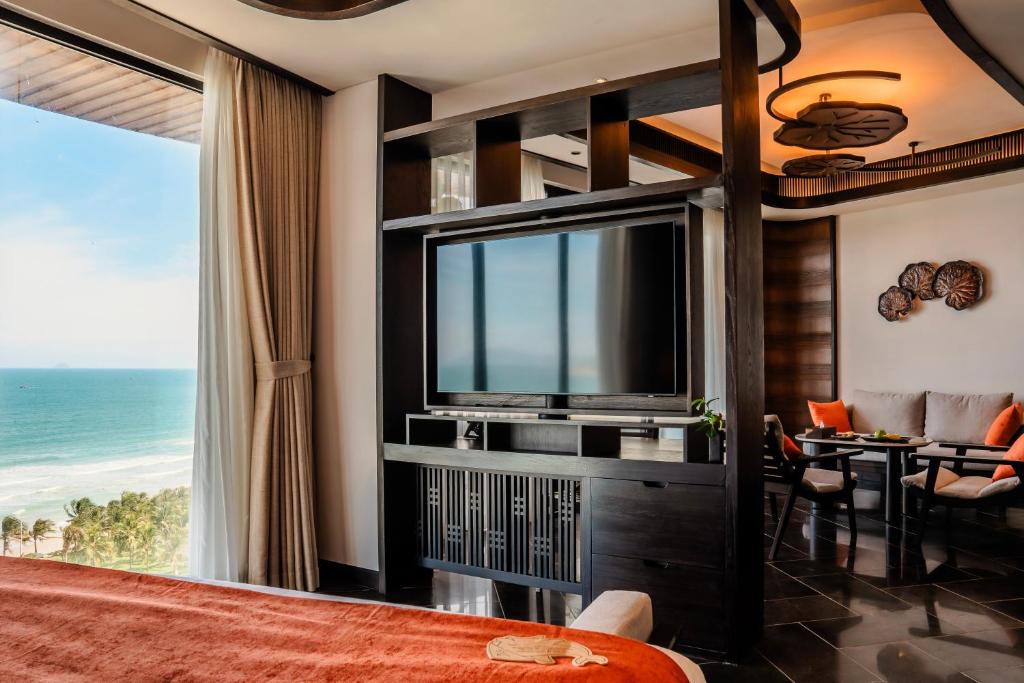 Suite Sea View with Children Themed Room