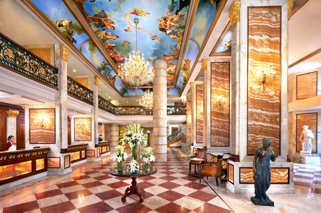 امکانات Hotel The Royal Plaza - تصویر ۴