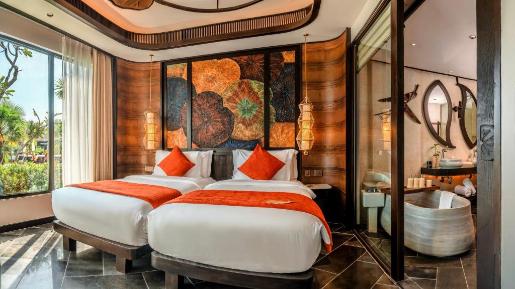 Deluxe Family Suite 2-Bedroom Garden View with Children Themed Room