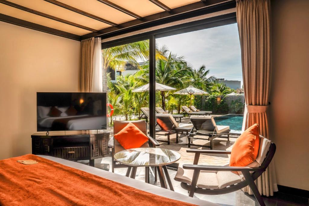 Pool Villa 4-Bedroom with Children Themed Room