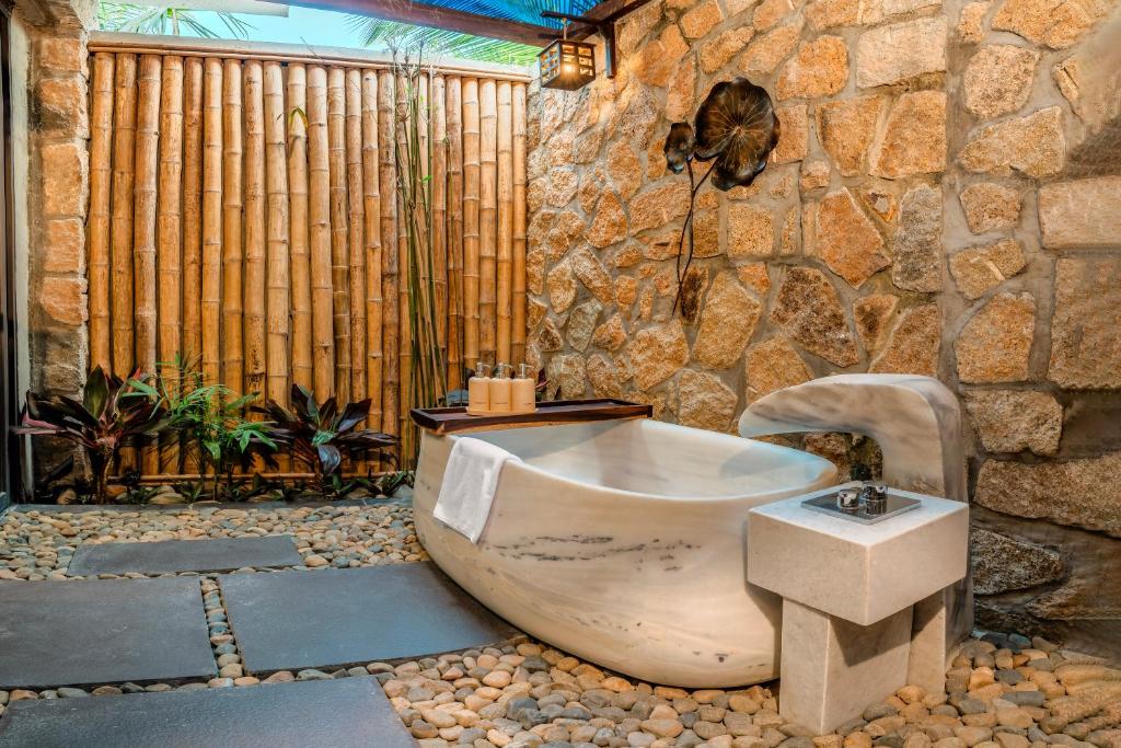 Pool Villa 4-Bedroom with Children Themed Room