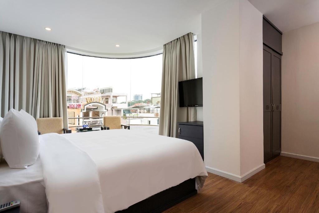 Calista Sai Gon Hotel - Suite With City View