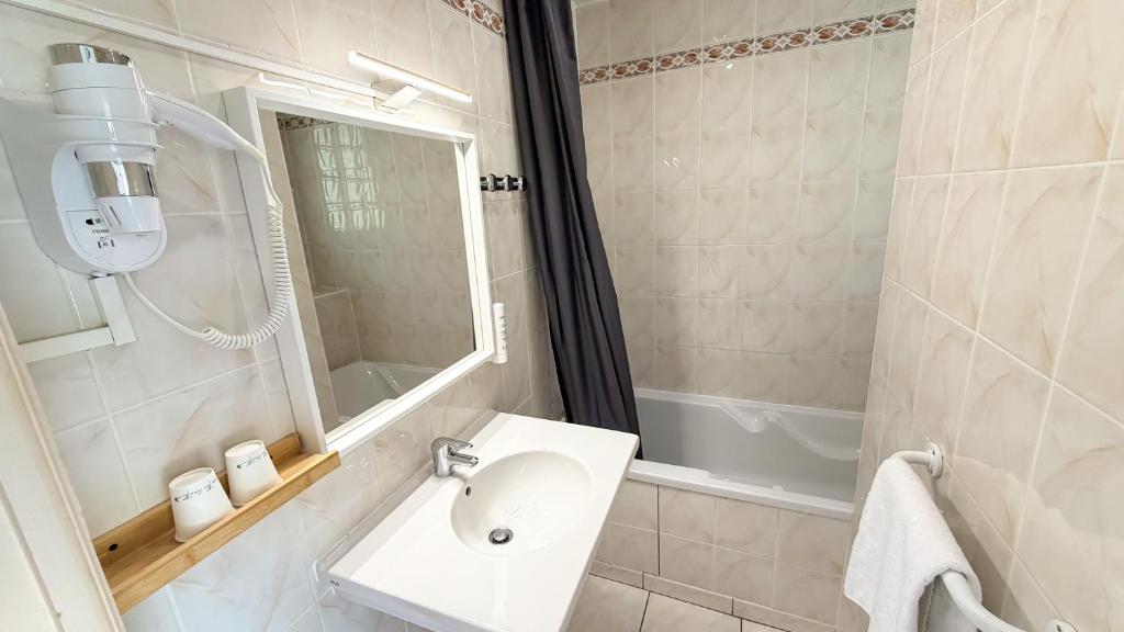 Hotel Les Rocailles - Habitación Doble Confort Con Baño