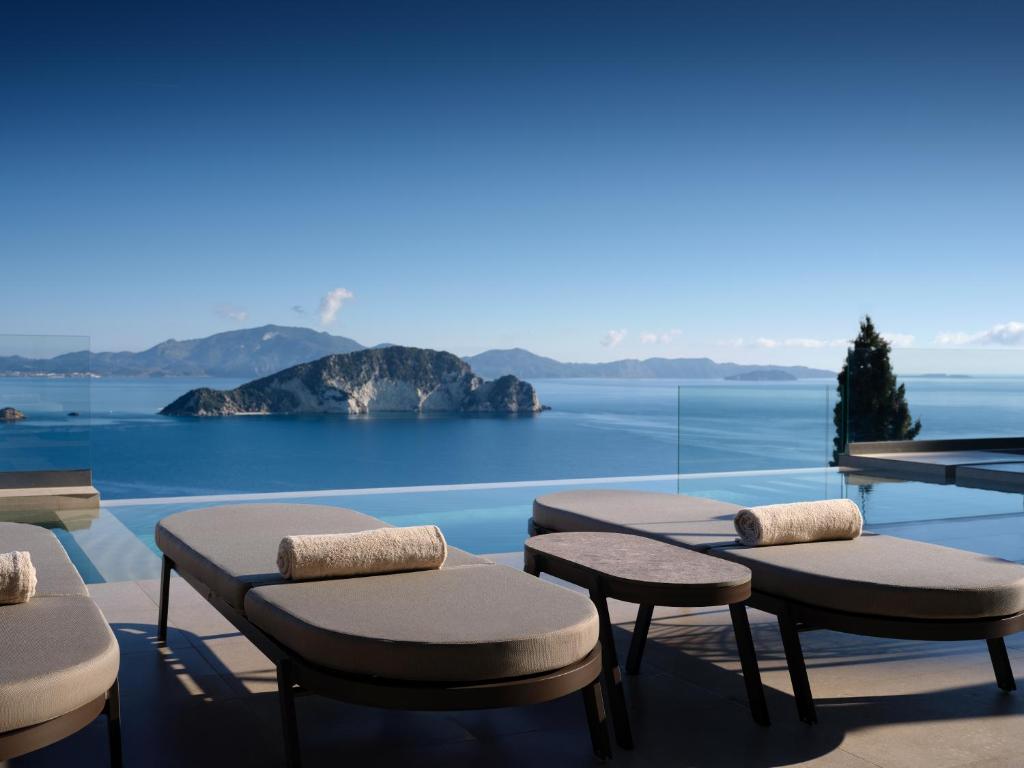 Galithea Villa, Heated Pool & Marathonisi SeaViews, By ThinkVilla