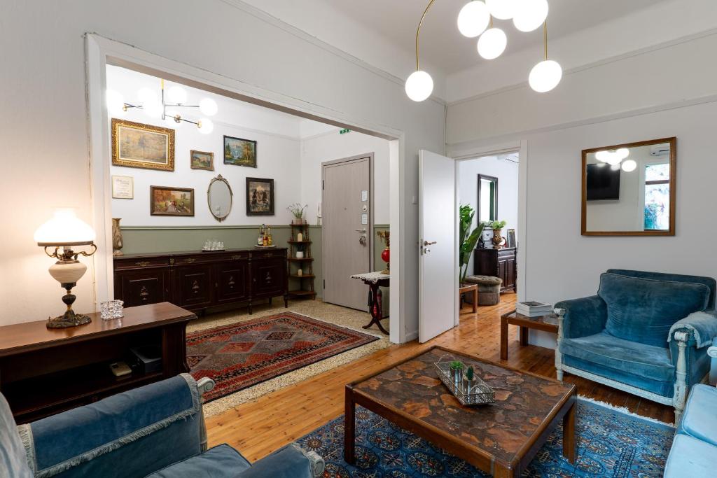 Neoclassico No4, Spacious 2BD in City Center