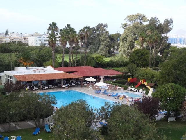 لابی و فضای عمومی Continental Palace - تصویر ۵