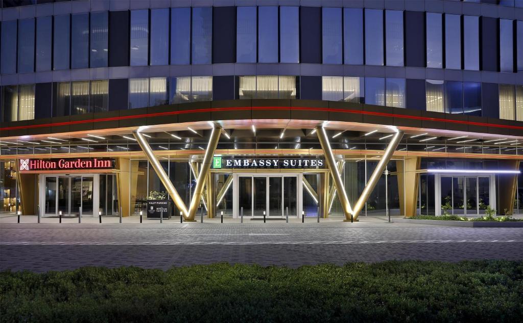 فضای داخلی Hilton Garden Inn Dubai Business Bay در دبی - تصویر ۳
