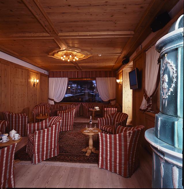 Posezení v ubytování Dolomiti Hotel Cozzio