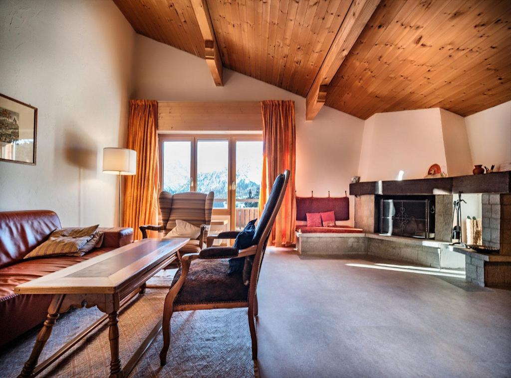 Casa Dschember 10