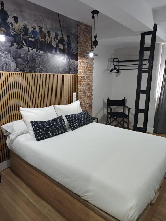 Hostal Fronton - Superior Double Room