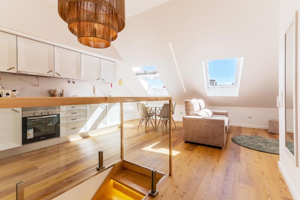 White Angel by Portas do Sol Apartments