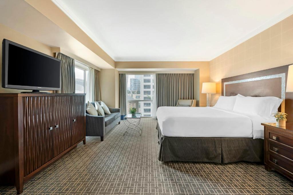 Omni Los Angeles Hotel photo