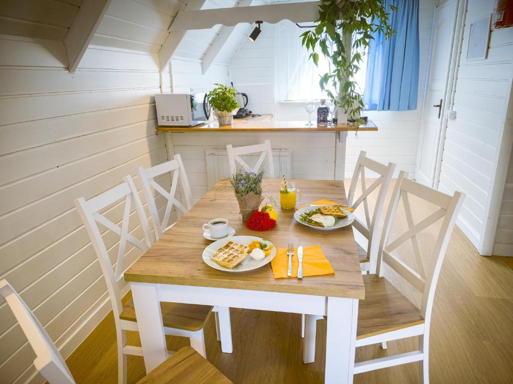 Domki FarAway- dawniej Słoneczko - jacuzzi, sauna, rowery w cenie - Chalet De 2 Dormitorios