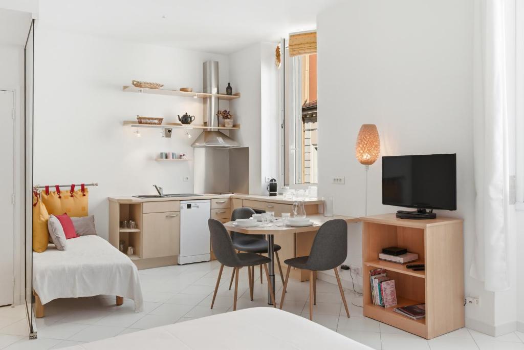 Charming studio 4mins from the beach & Croisette