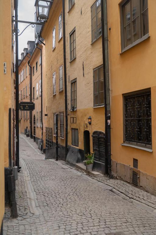 Executive Living Old Town Unique