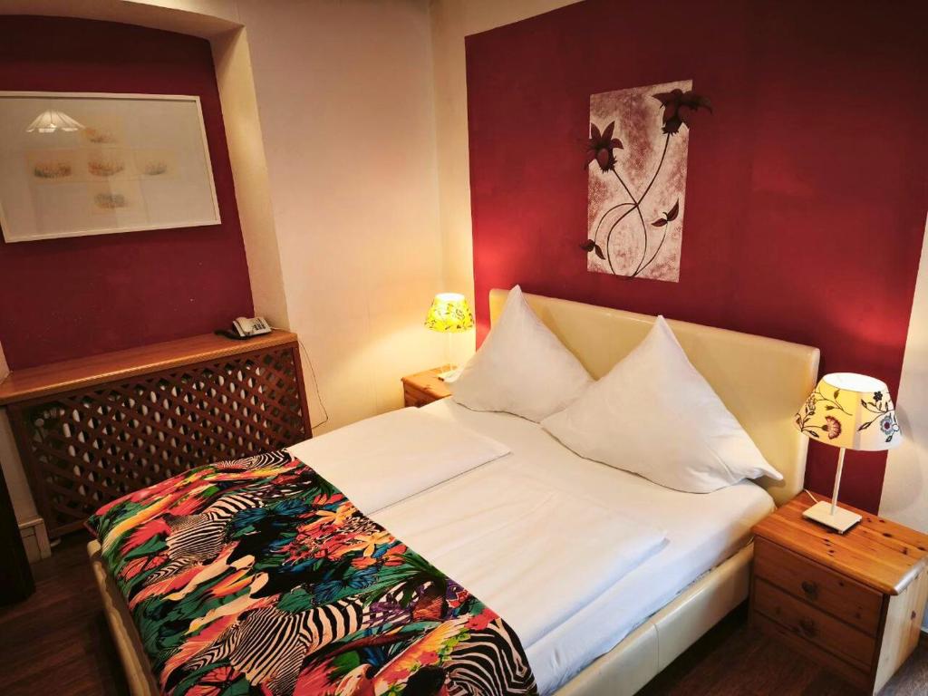 Hotel Pfaff - Double Room With Balcony