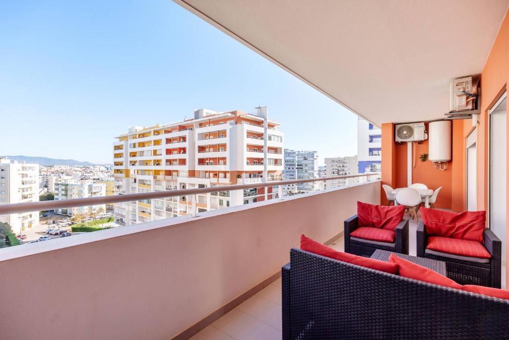 Apartment Pool and Balcony Portimão