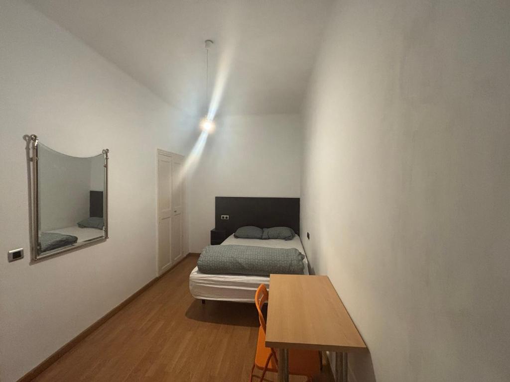 Tarragona Hostel - Standard Double Room