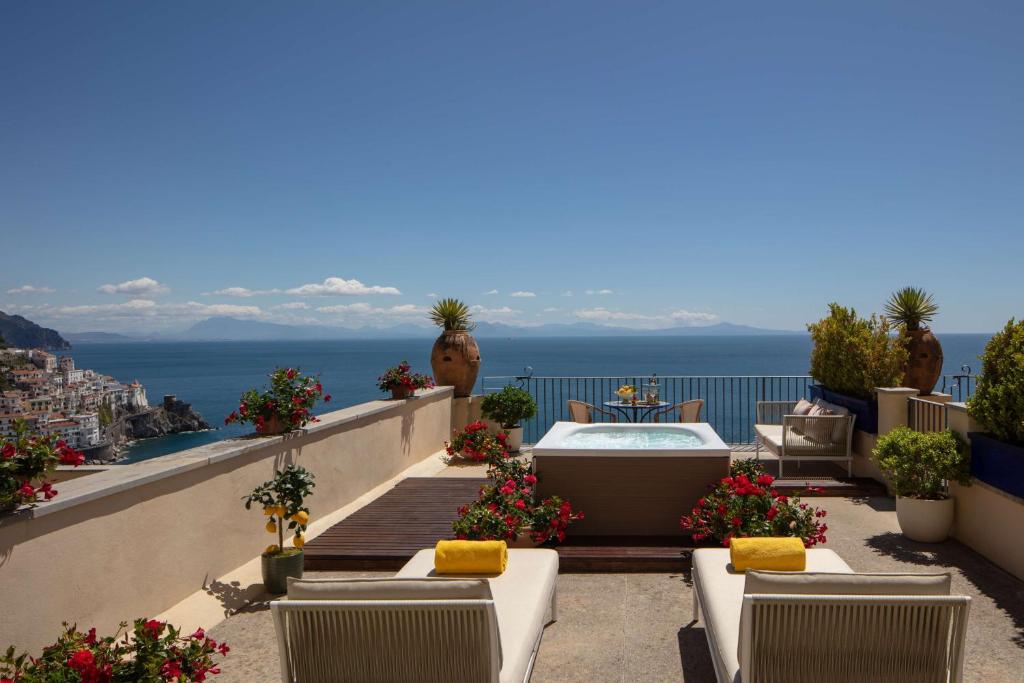 Anantara Convento di Amalfi Grand Hotel - Junior Suite Vista Mar Con Terraza Y Jacuzzi
