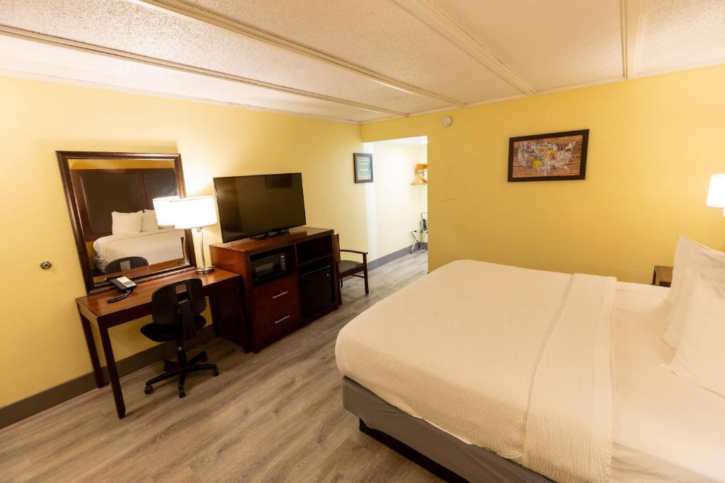 Kings House Motor Hotel, a Dazzler Select by Wyndham photo