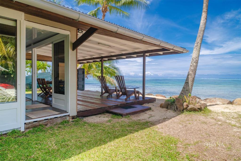 Fare Matairoa - 2BR Beach Cottage
